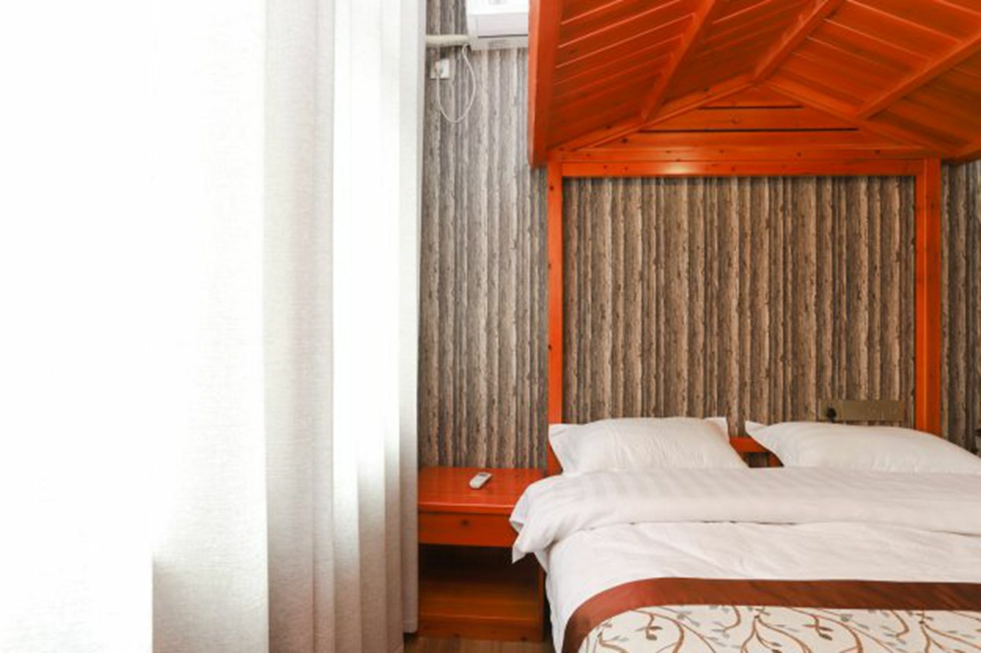 Spring Breeze Boutique Guest House Уєнь Екстер'єр фото