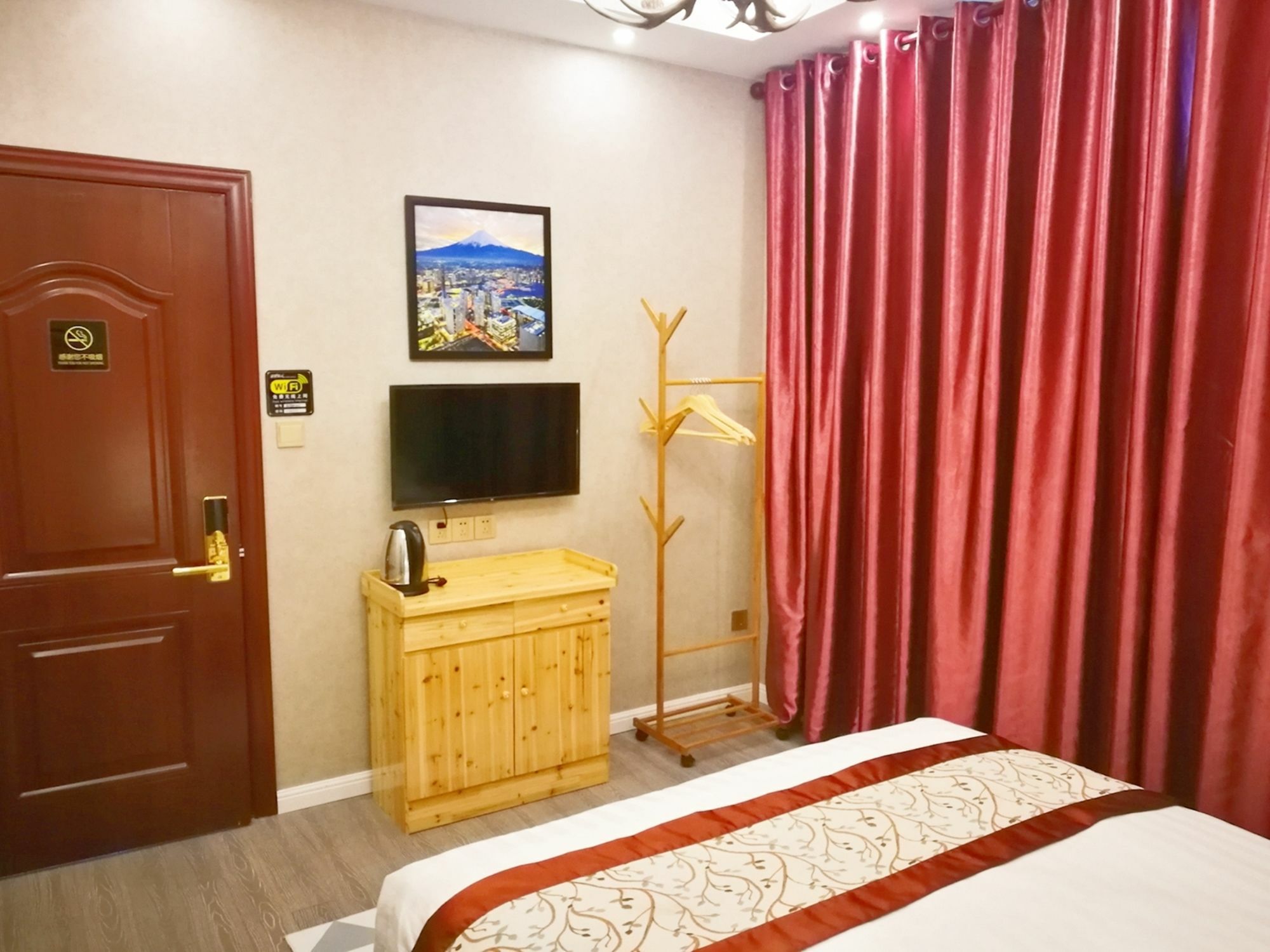 Spring Breeze Boutique Guest House Уєнь Екстер'єр фото